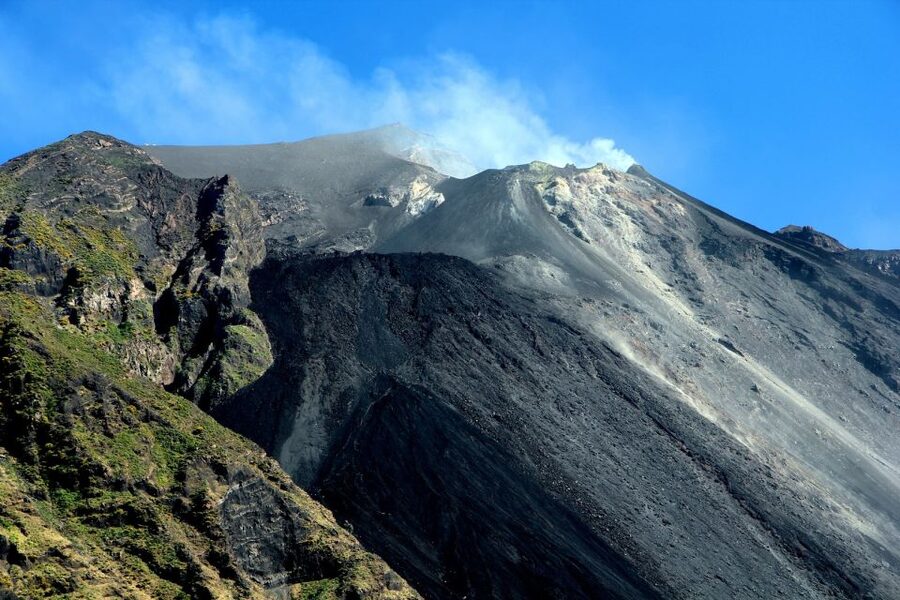 From Cefalù: Salina, Panarea, Stromboli Tour with Boat Ride - Why the boat schedule matters