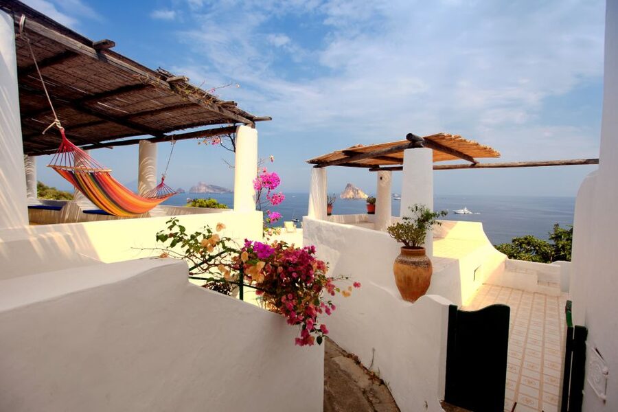 From Cefalù: Salina, Panarea, Stromboli Tour with Boat Ride - What the $111.59 price really covers