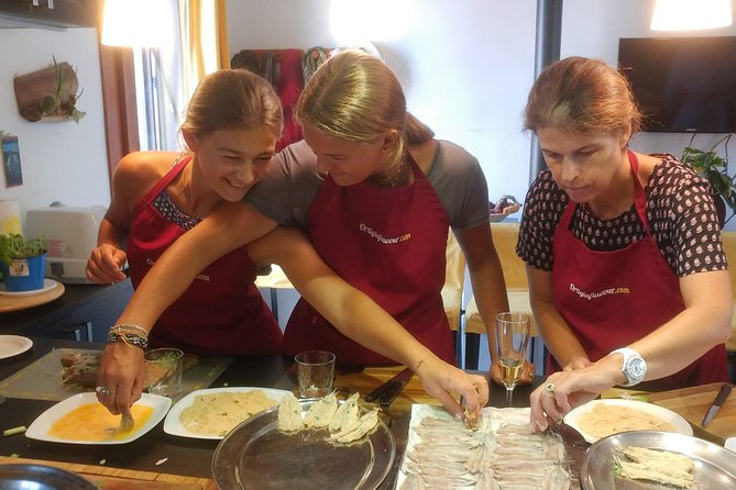 From market to Table Cooking lesson with a local in Sicily - Start at the Temple of Apollo in Syracuse