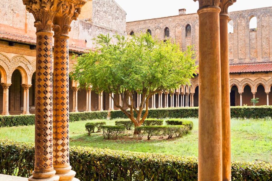 From Palermo: Monreale and Cefalù Half-Day Trip - Cefalù: a Norman Duomo by the sea