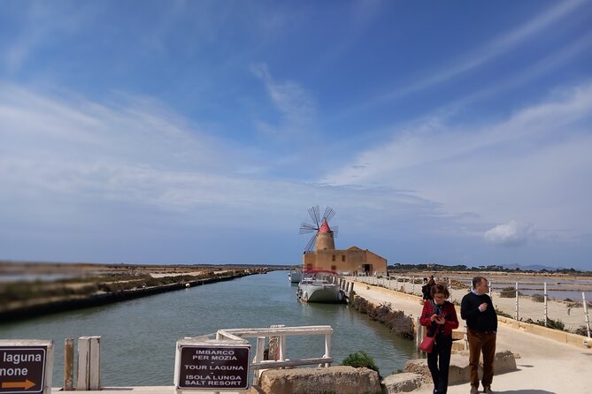 From Palermo Sicilian Retreat Erice & Marsala Tour with Lunch - The guides and the comfort factor