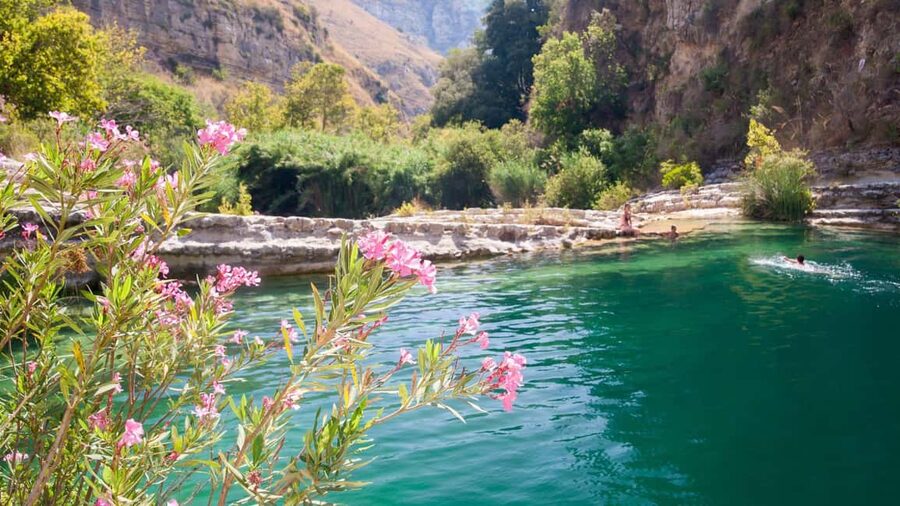 From Syracuse: Cavagrande Natural Reserve Guided Trek - Walking into the Cassibile River canyon