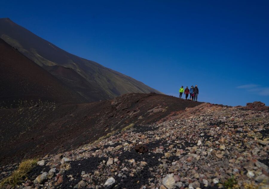 From Syracuse: Mount Etna Guided Morning Hike & Food Tasting - The ride from Piazza Pantheon to Etna