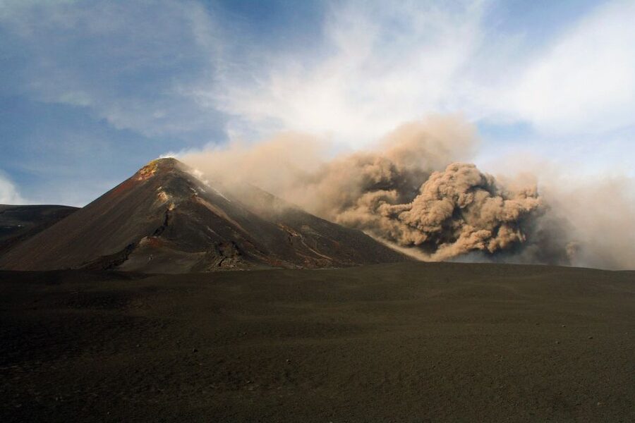 From Syracuse: Mount Etna Volcano Morning Trekking Tour - Learning how Etna keeps changing