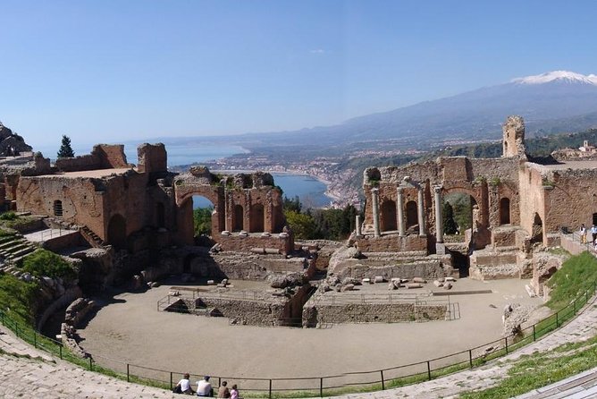 From Syracuse: Private Taormina and Castelmola tour with lunch - Almond wine and bread at Bar Turrisi