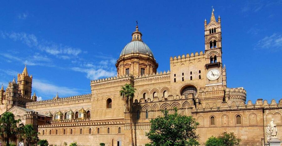 From Taormina: Palermo and Cefalù Day Trip - Arriving in Palermo through Piazza Pretoria