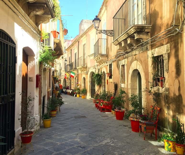 From Taormina: Syracuse Tour with lunch in Food Market - Arriving in Syracuse from Taormina
