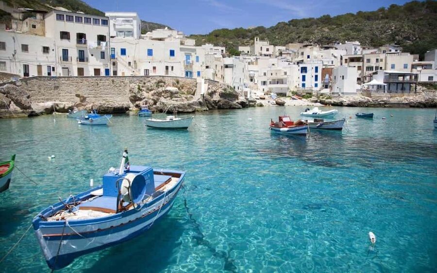 From Trapani: Favignana and Levanzo full-day tour with lunch and aperitif - What the small dinghy means for your day