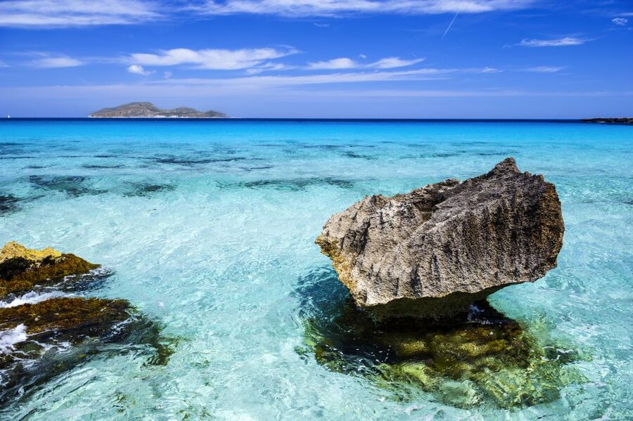 From Trapani: Favignana and Levanzo Mini Cruise with Lunch - Two hours to make your own Favignana plan