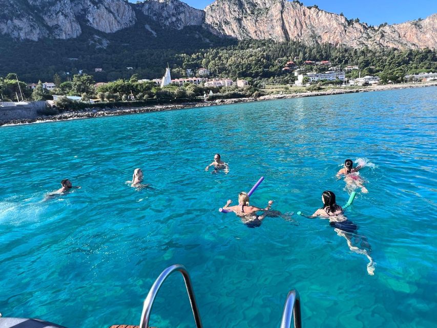 Full day boat tour in Palermo with Palermo in Boat - Mondello Beach brings the aperitivo
