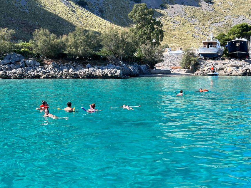Full day boat tour in Palermo with Palermo in Boat - The long central stop combines lunch and snorkeling