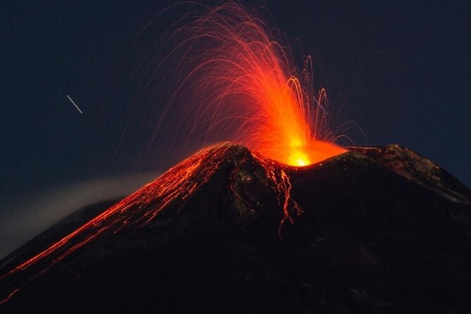 Full-Day Etna Nord 3000 and Alcantara Gorges - The 2002 eruption craters