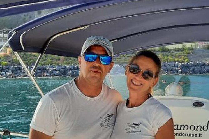Full Day on board with lunch in luxury private tour - Isola Bella and Mazzarò Bay by Boat