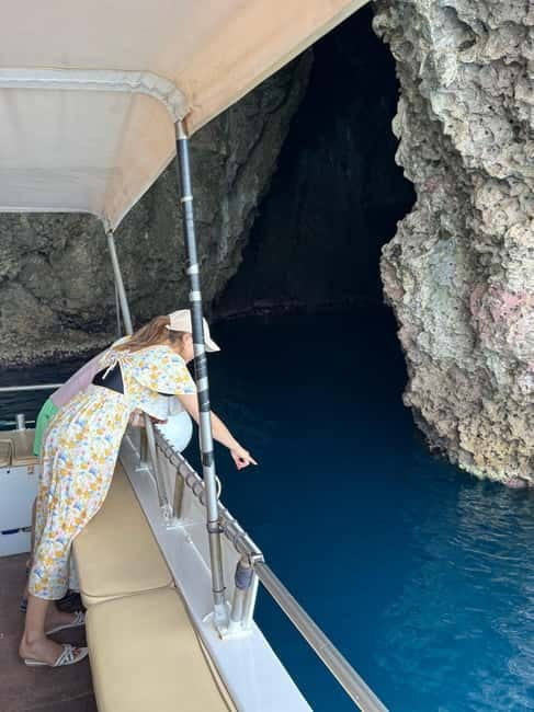 Giardini Naxos: Boat Tour with Aperitif - Isola Bella, the main stop