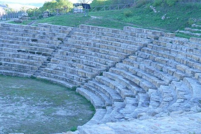 Guided Tour in Morgantina. Visit Morgantina. - Who will enjoy this visit most