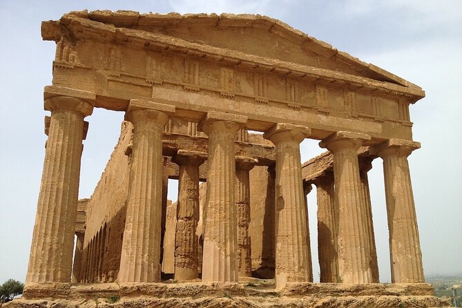 Guided tour of the Valley of the Temples in Agrigento - The Temple of Concordia and the site’s big payoff