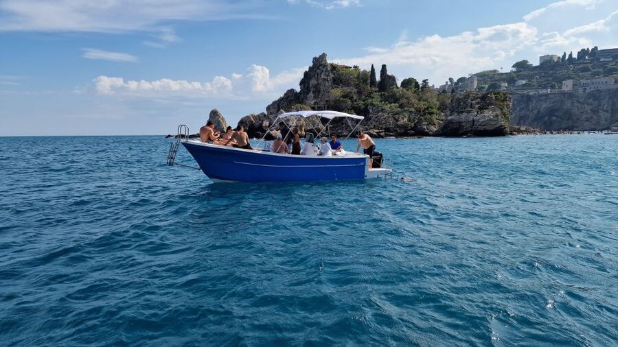 HALF-DAY TAORMINA BOAT TOUR - Seeing Taormina from the water