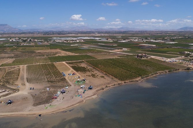 Kitesurfing and windsurfing in Sicily in the Lo Stagnone lagoon - A small school with personal attention