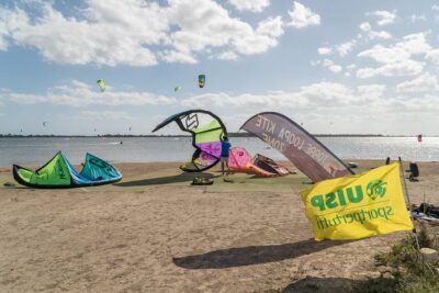 Kitesurfing and windsurfing in Sicily in the Lo Stagnone lagoon