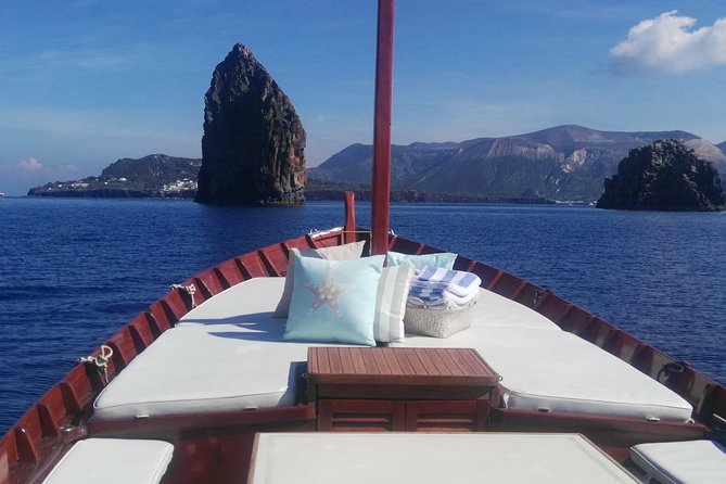 Lipari and Vulcano Private Boat Tour (7 hours) - Key points to know before booking
