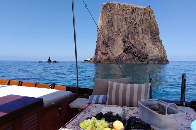 Lipari and Vulcano Private Boat Tour (7 hours) - Why this seven-hour cruise works so well
