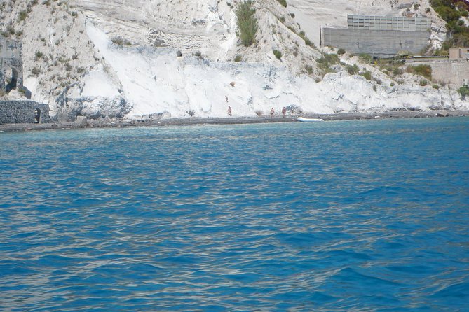Lipari & Salina sud - individual partecipation on the tour - Lipari gives the day its wider view