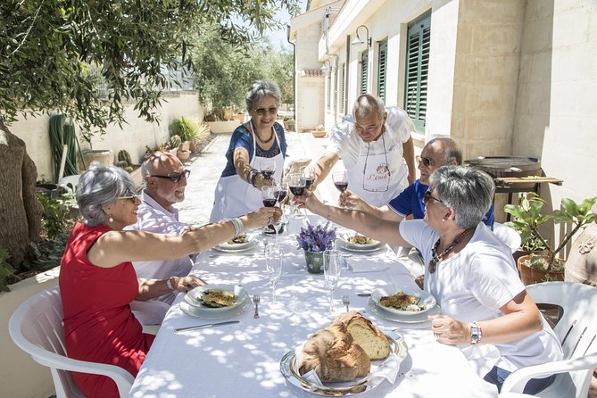 Lunch or dinner and cooking demo at a local home in Cefalù - Who should book this Cefalù food experience