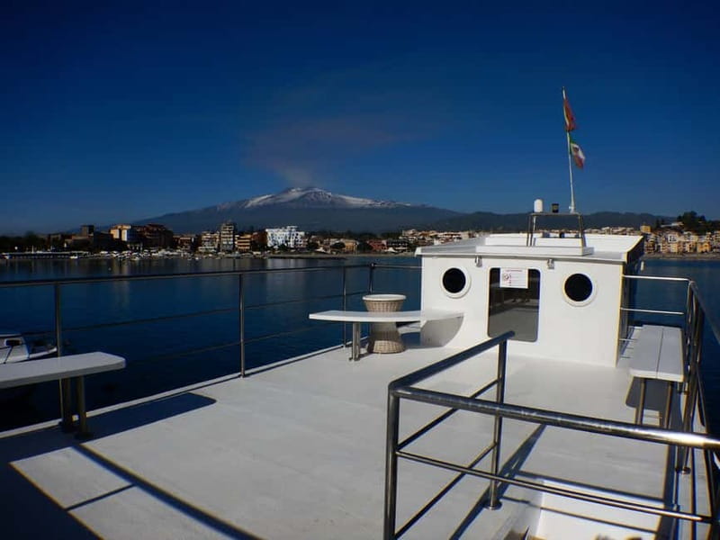Mini-cruise Isola bella with snorkeling from Giardini Naxos - The Blue Grotto and its changing light