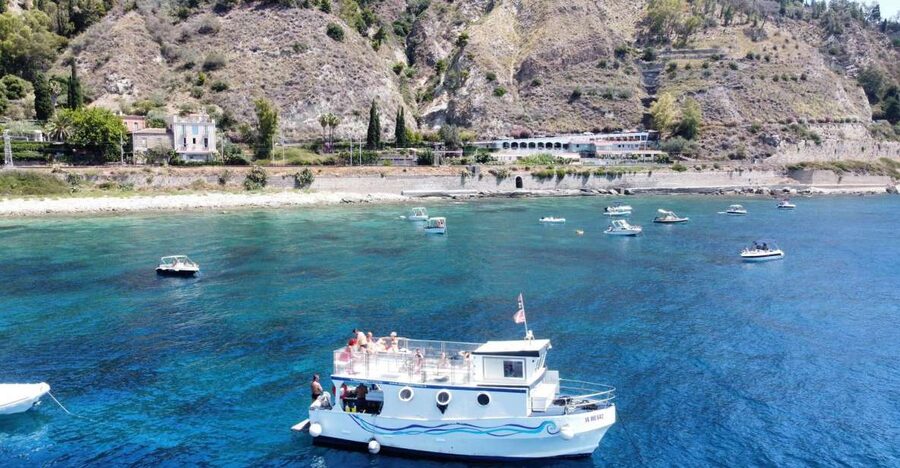 Mini-cruise Isola bella with snorkeling from Giardini Naxos - What the rating and comments tell you