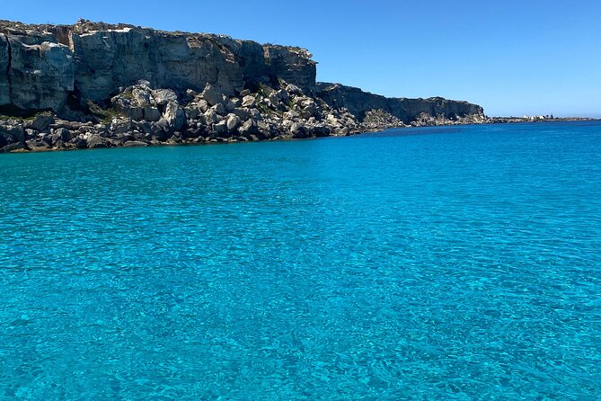 Mini Cruise to Favignana and Levanzo with lunch on board - Levanzo and the Faraglione