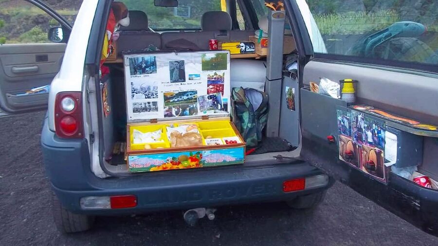 Mount Etna: trek with vintage car, tasting sicilian produtcs - Why the small group matters