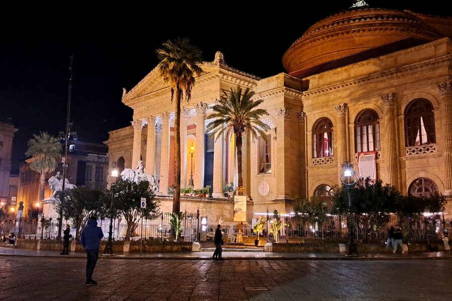 Napoli tour: alla scoperta del centro storico - Spaccanapoli and the Baroque face of Naples