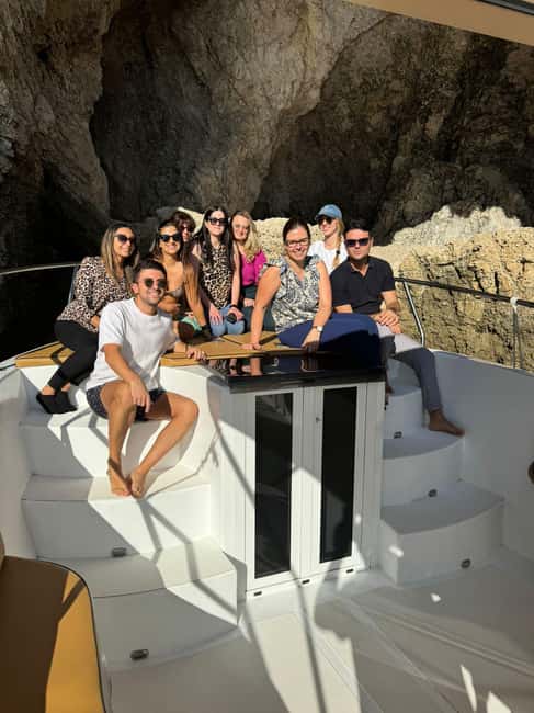 Naxos: Cruise on Isola Bella with swimming, fruit & prosecco - How the guide and group shape the experience