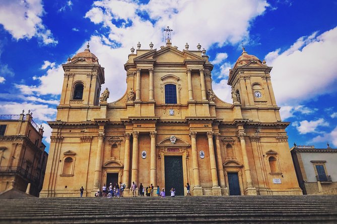 Noto Baroque Masterpieces: small-group tour (max 6 Guests) - Chiesa Santa Chiara and its unusual oval plan