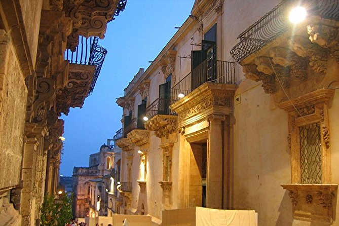 Noto Private Tour from Syracuse with sicilian "Arancino" - Timing, comfort, and the return to Syracuse