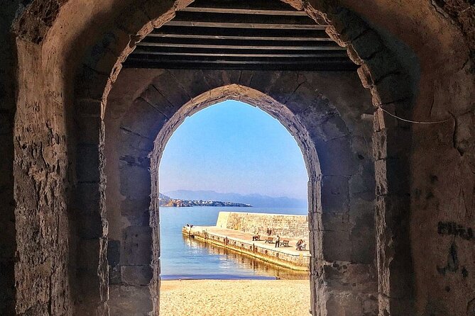 One day to Cefalù and Geraci Siculo from Palermo, private tour - Walking into Cefalù through Via Vittorio Emanuele