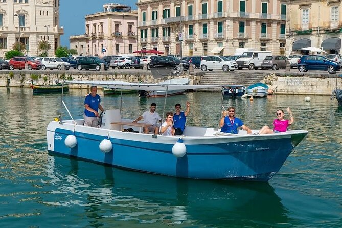 Ortigia Island and Sea Caves Boat Tour with Prosecco - What the commentary is really like