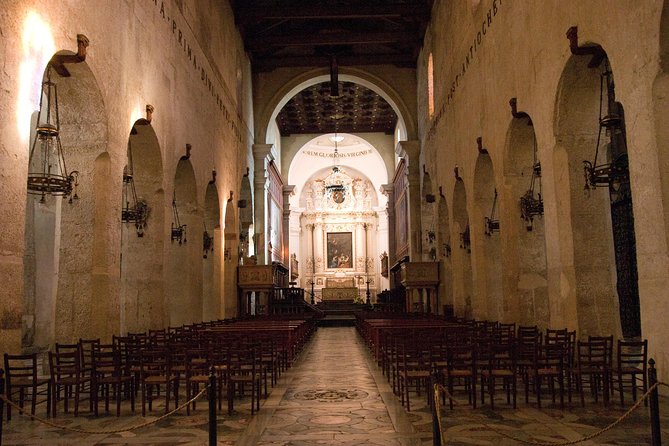 Ortigia: Syracuse's Ancient Town Center Private Walking Tour - Piazza Duomo, Syracuse’s grandest square