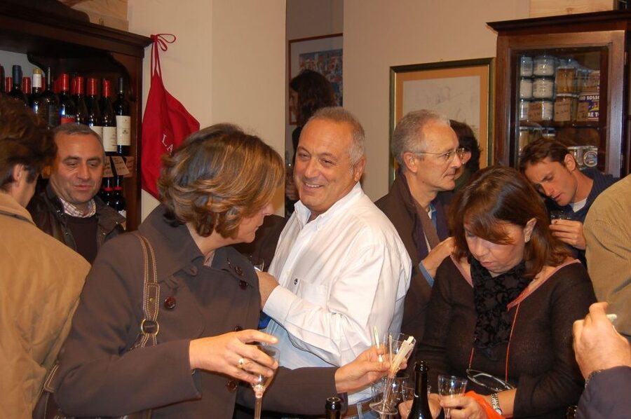 Palermo: 2-Hour Sicilian Cheese and Wine Tasting Tour - Finishing with cassatelle and Zibibbo