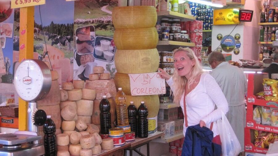 Palermo: 2-Hour Small Group Private Walking and Tasting Tour - Who should book this Palermo walk?