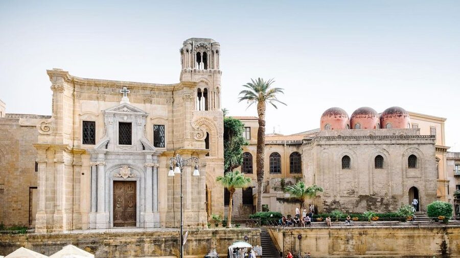 Palermo Audioguide - TravelMate app for your smartphone - Who will get the most from this app