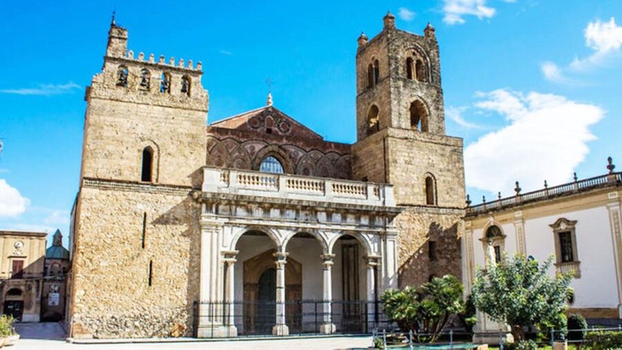 Palermo Audioguide - TravelMate app for your smartphone - Monreale Cathedral and the sights beyond central Palermo