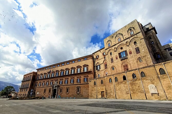 Palermo Best Private Tour - Piazza Bologni and Palermo’s wartime scars