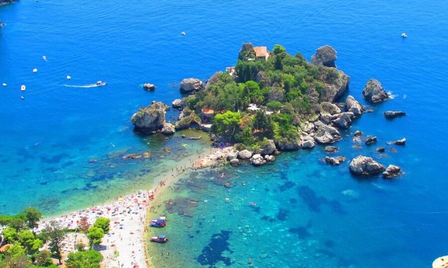 Palermo/Cefalù: Mount Etna and Taormina Day Trip - Who should book this day trip?