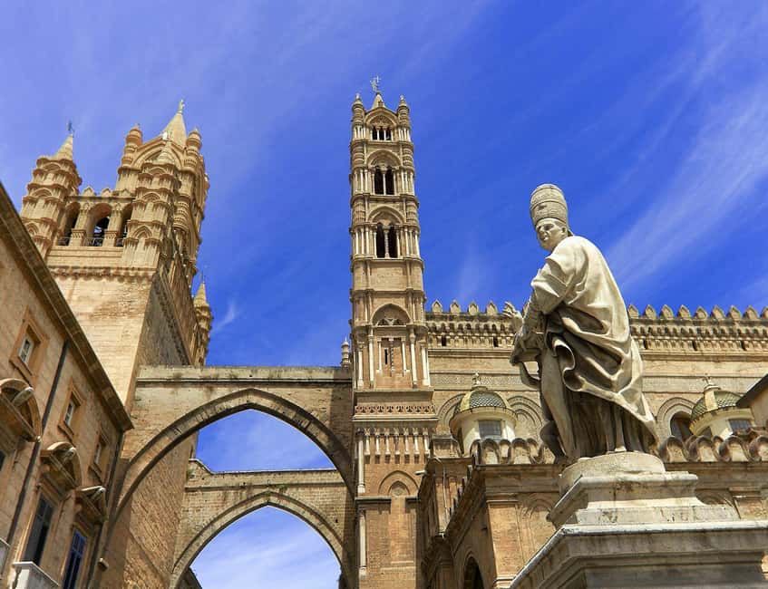 Palermo: City & Palazzo dei Normanni Guided Walking Tour - Palace gardens and a calmer finish