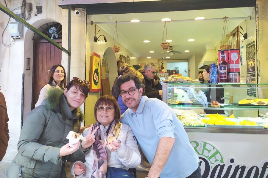 Palermo: City Walking Tour & Street Food Tasting with Drink - What the five tastings tell you about Palermo