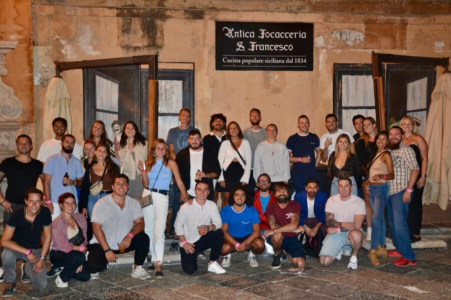 Palermo: Guided Bar Crawl with Shots and Discounts on Drinks - What can change from one night to the next