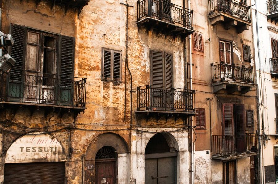 Palermo: Hop-on Hop-off Bus Tour 24-hour Ticket - What the audio guide and app add
