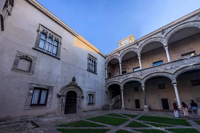 Palermo in 2 hours Main monuments and historic markets - Why this short Palermo walk works