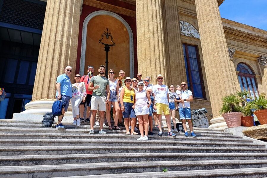 Palermo in 2 ore Monumenti principali e Mercati storici - Teatro Massimo and Palermo’s Grand Public Face